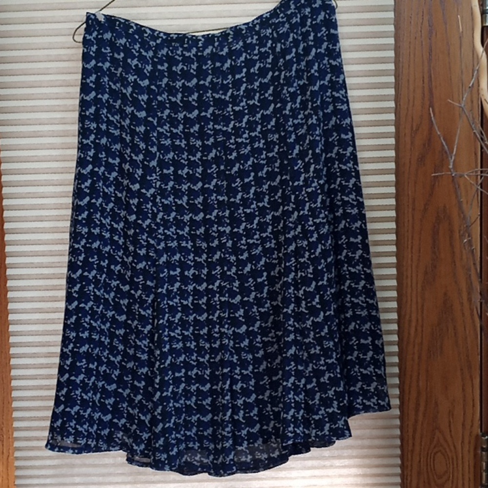 Sag Harbor Multi Color Skirt size 10